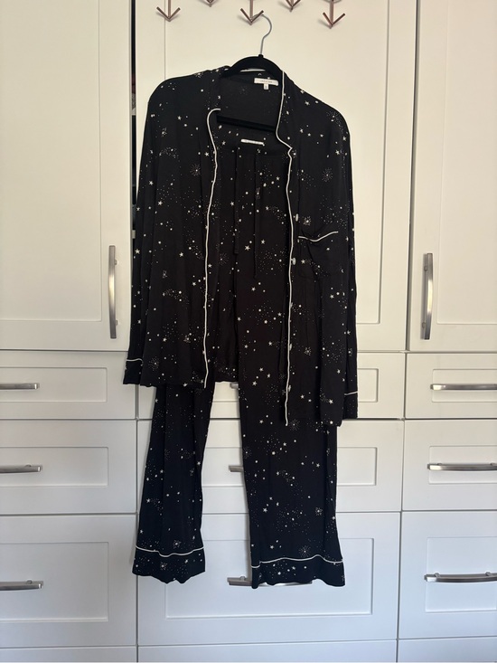 Love & Lore Other - Brand new Love and Lore Black Star Print Pajama Set with White Piping